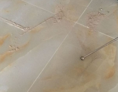 漳平瓷砖空鼓维修公司分享粘合剂选择不当在瓷砖铺贴过程中可能导致以下问题