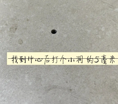 漳平瓷砖空鼓维修公司专业解答在瓷砖铺贴过程中，如果砂料搅拌不均匀，将会带来以下问题